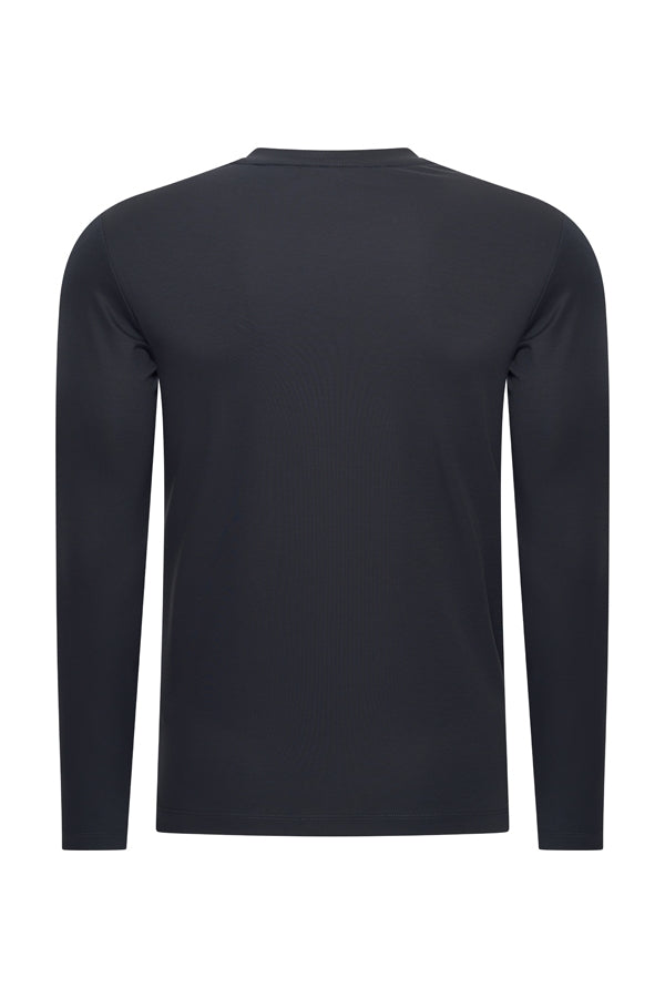 THE ESSENTIAL ATHLETIC LONG SLEEVE